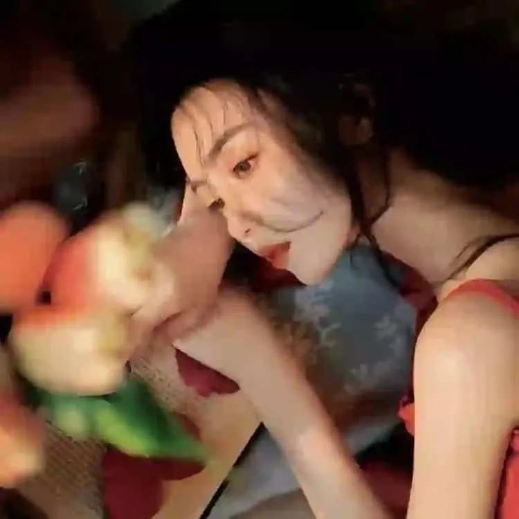 《我身体里的那个家伙》互换身体爆笑喜剧：黑帮老大变身高中生，欢乐无极限